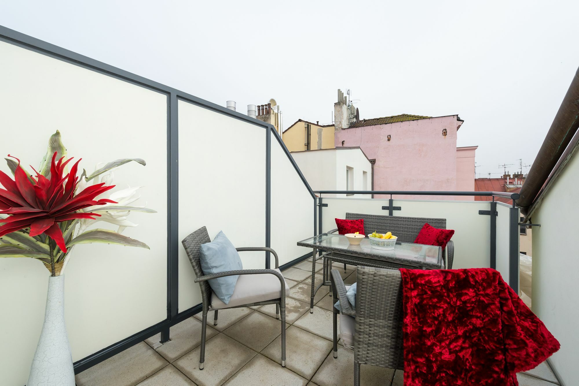 Apartment Sokolska Prague Exterior photo